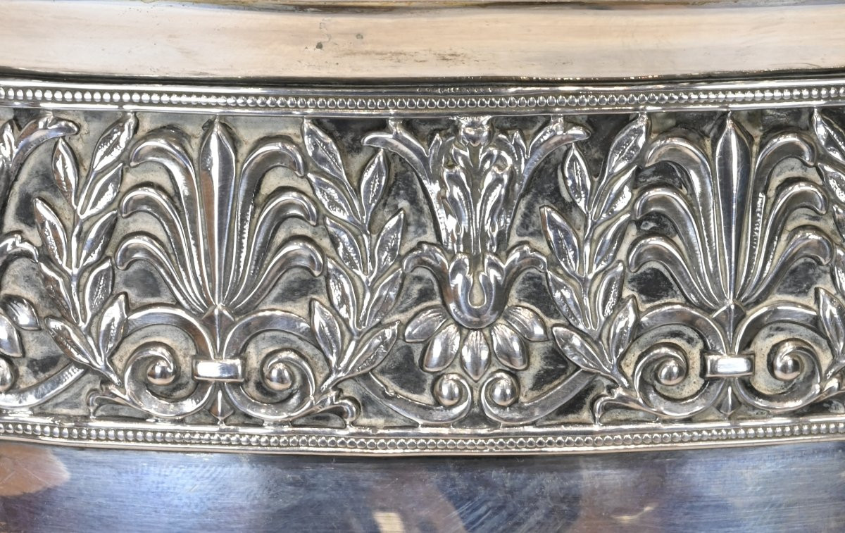 Finely Embossed Silver Cup - Italy, Mid-20th Century-photo-2